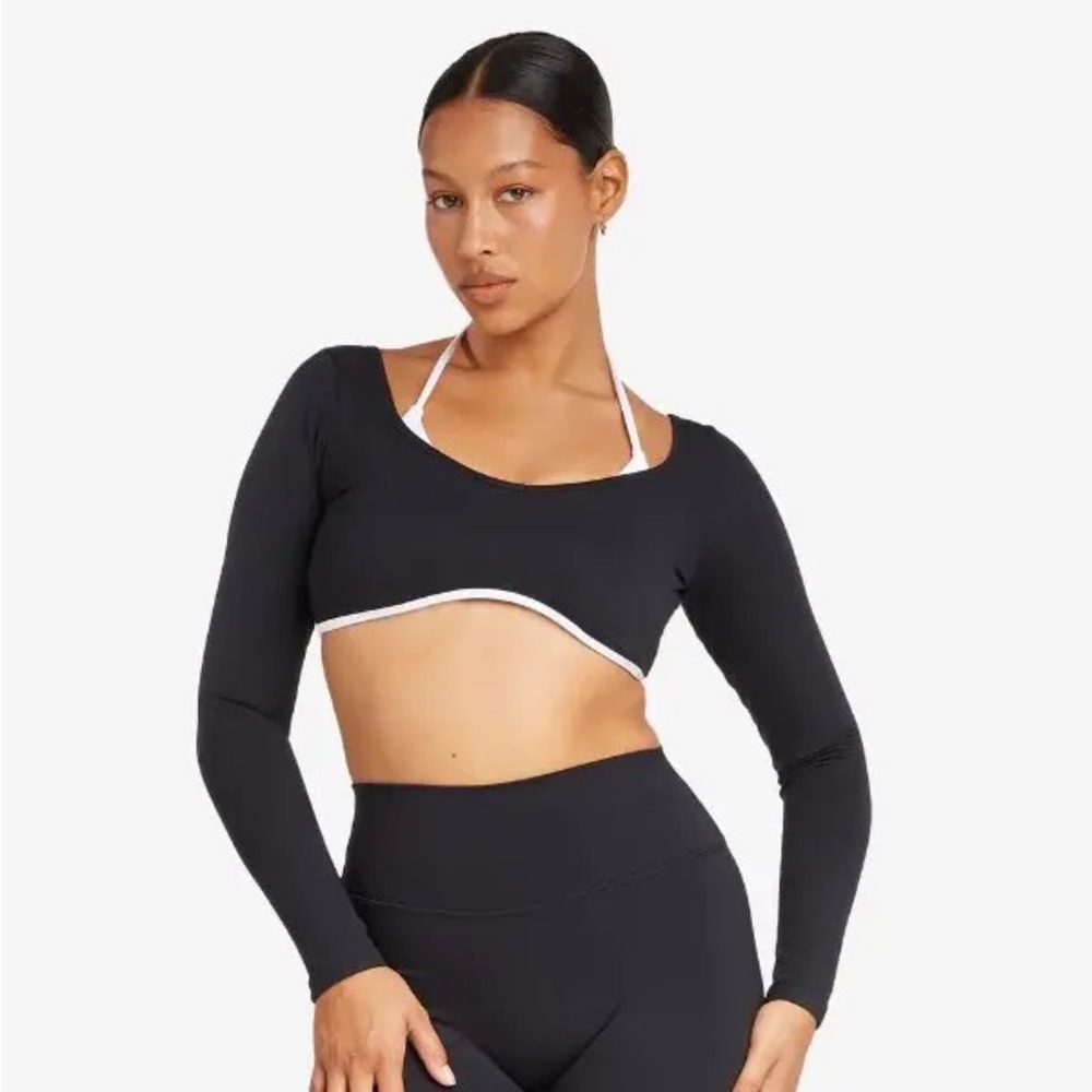 CSB- Serenity Capri Long Sleeve Crop, Black/White Two Tone